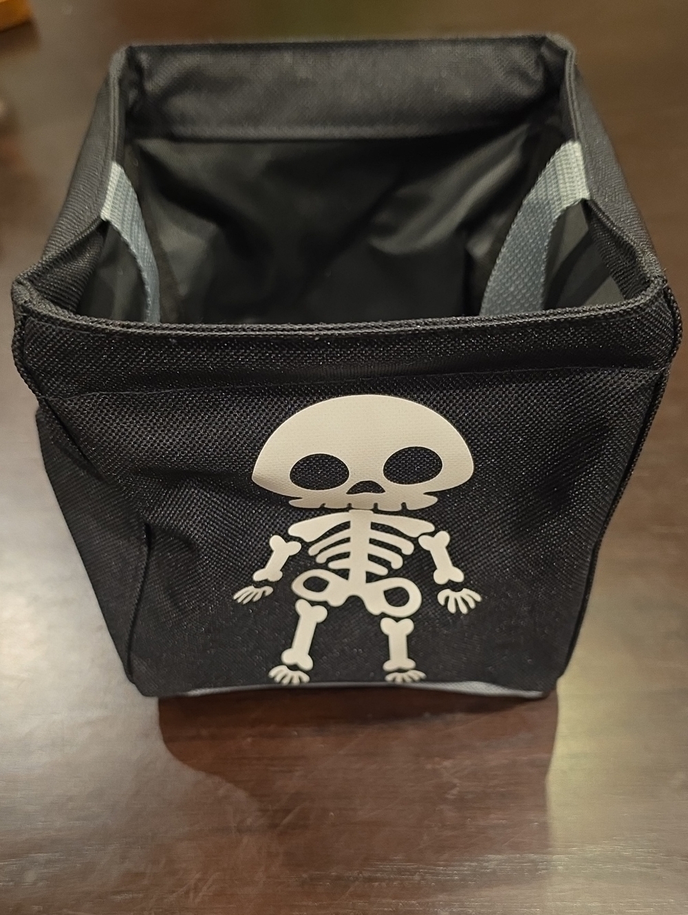 Thirty One Black "Lil Bones" Drink Carrier